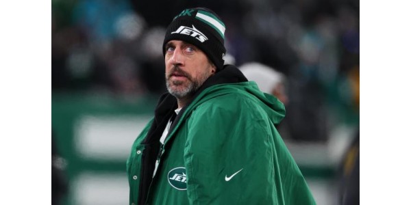 Les Jets de New York ont licencié le quart-arrière Aaron Rodgers à l'avance Les Jets de New York ont licencié le quart-arrière Aaron Rodgers à l'avance
